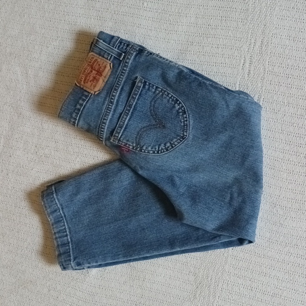 Levis Classic Capris Jeans Size 8